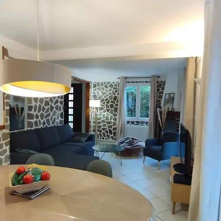 Charming Modular House From 4 To 6 Beds With Patio *